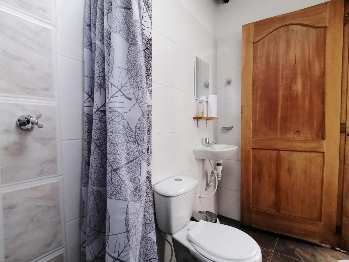 מניזאלס Hostal Cafe Casa Caturro מראה חיצוני תמונה
